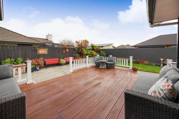 11 Majestic Way Kelvin Grove_17
