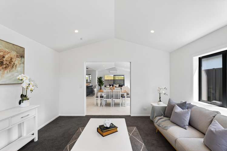 14 Annie Aranui Drive Poraiti_19