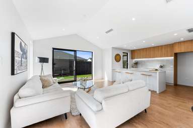 103 Birchs Road_4