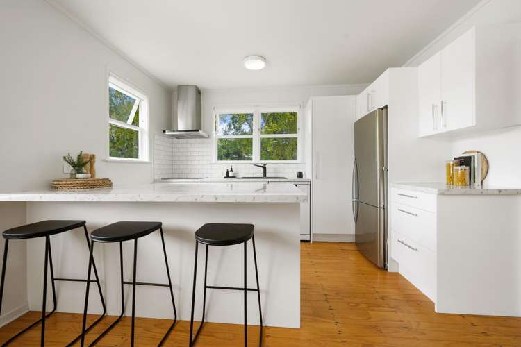 7 McPhail Street Birkdale_6