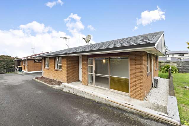 Neat, Tidy and move in ready!