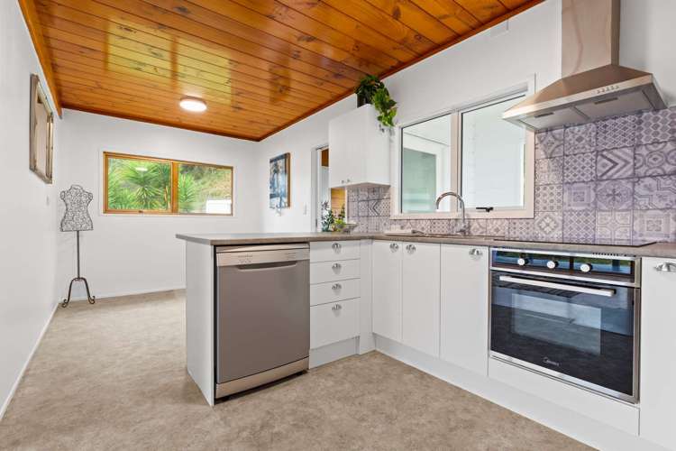 323 River Road Kawerau_7