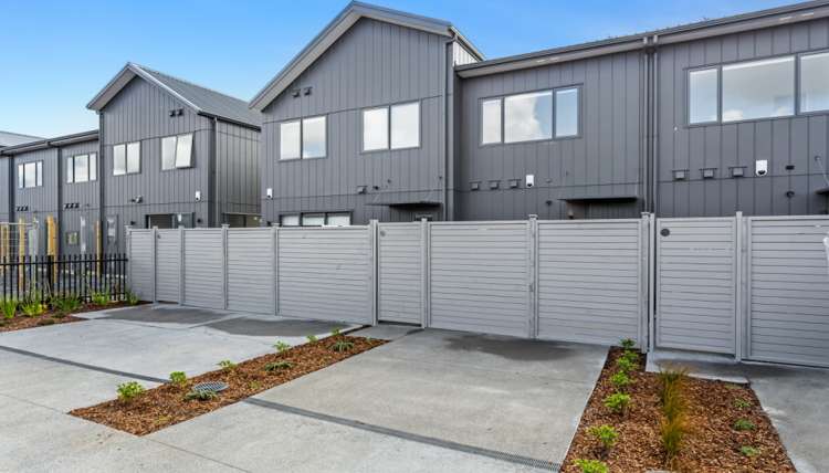 14 PORT WAY "PARK GREEN" Papakura_16