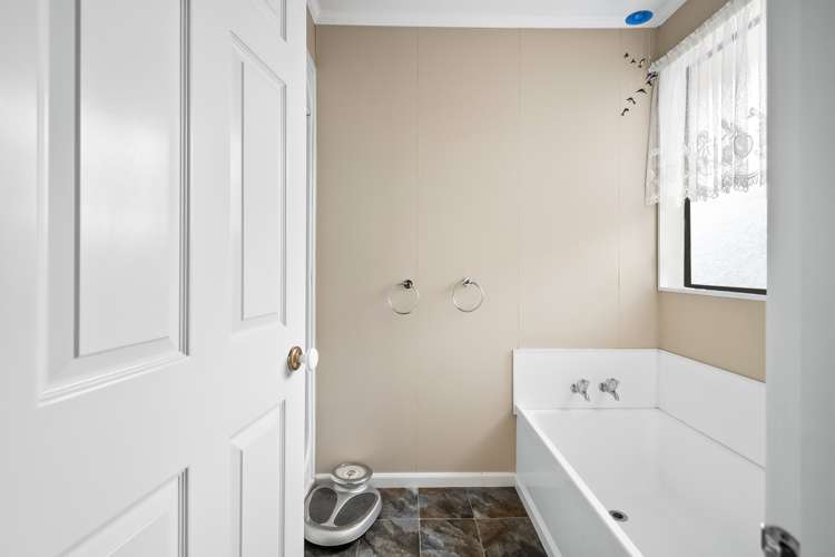 78 Amberley Avenue Highbury_22