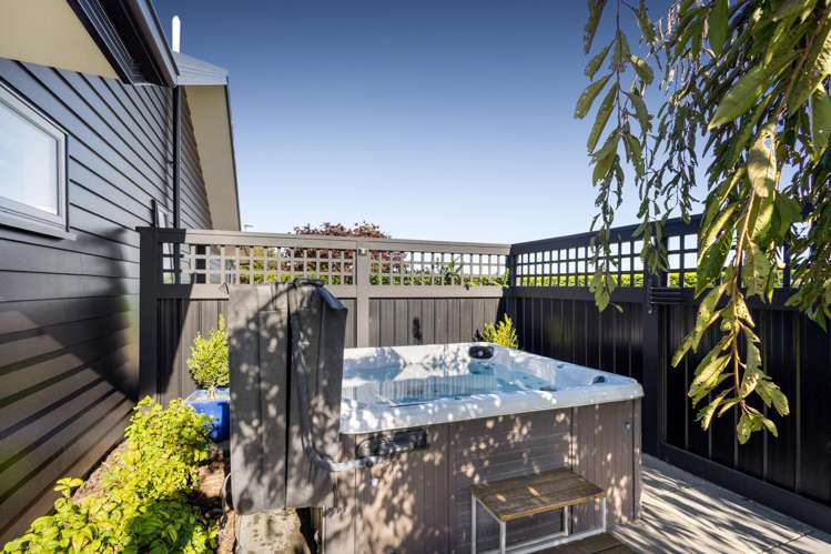 6/616 Halkett Road West Melton_21