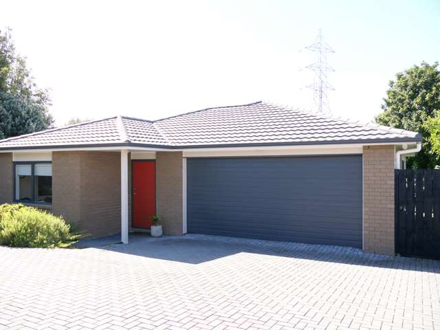 2a Meadow Crescent Te Atatu South_1