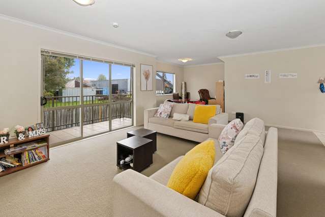 176/172 Mcleod Road Te Atatu South_1