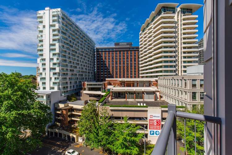 7a/2 Eden Crescent Auckland Central_7