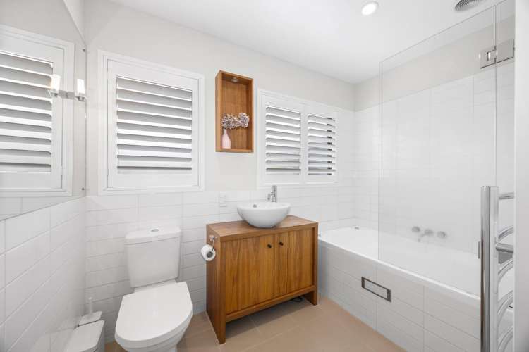 75b Aikmans Road Merivale_9