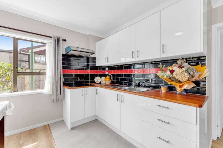 1/39 Hedge Row Sunnyhills_19