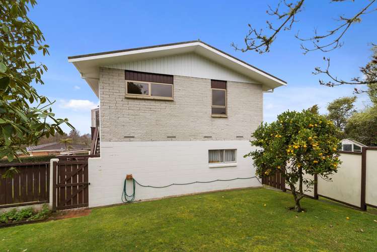 17b Campbell Place Pukehangi_8