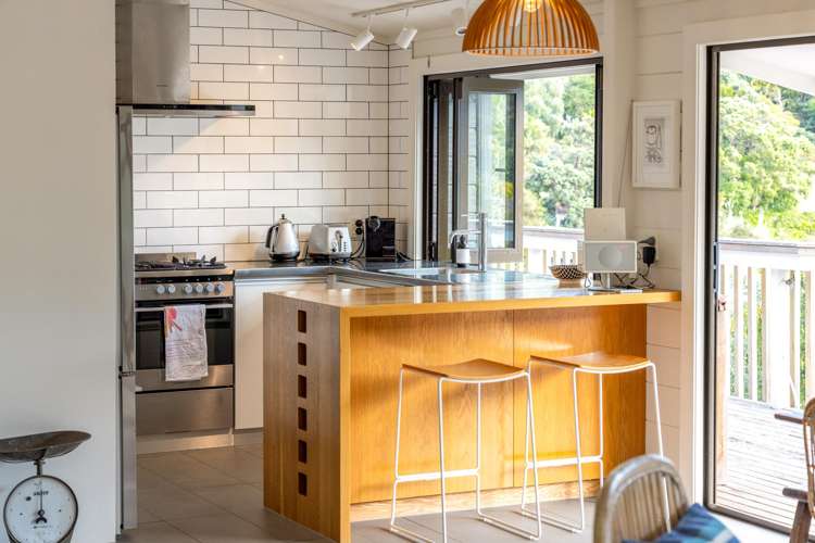 84 Coromandel Road Oneroa_12