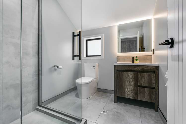 1/38 Maanihi Drive Rototuna North_12