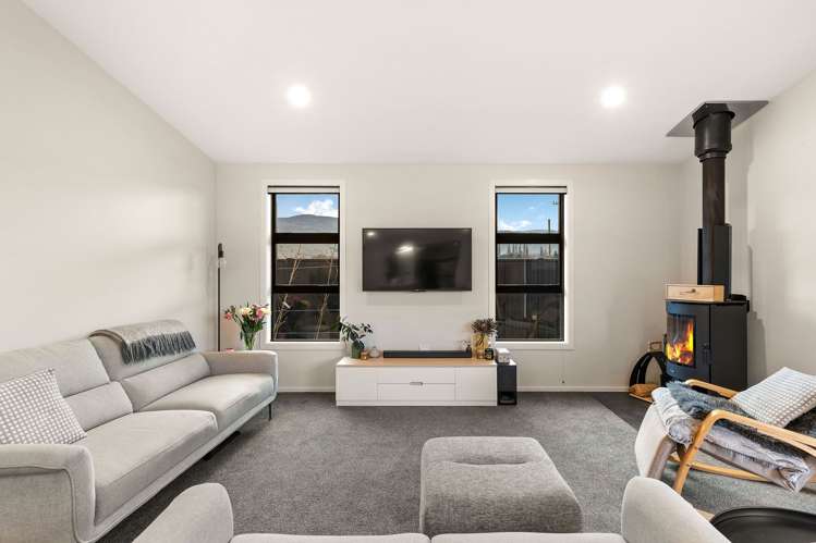 75 Magnum Drive Cromwell_4