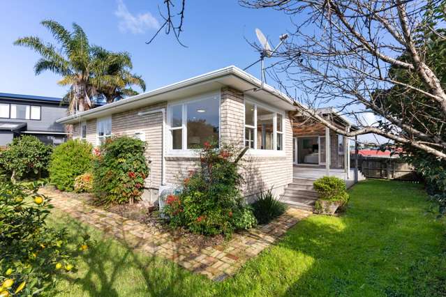 Spacious Family Home - Endless Possibilities