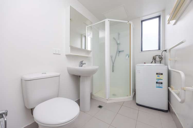 1304/36 Eden Crescent_4