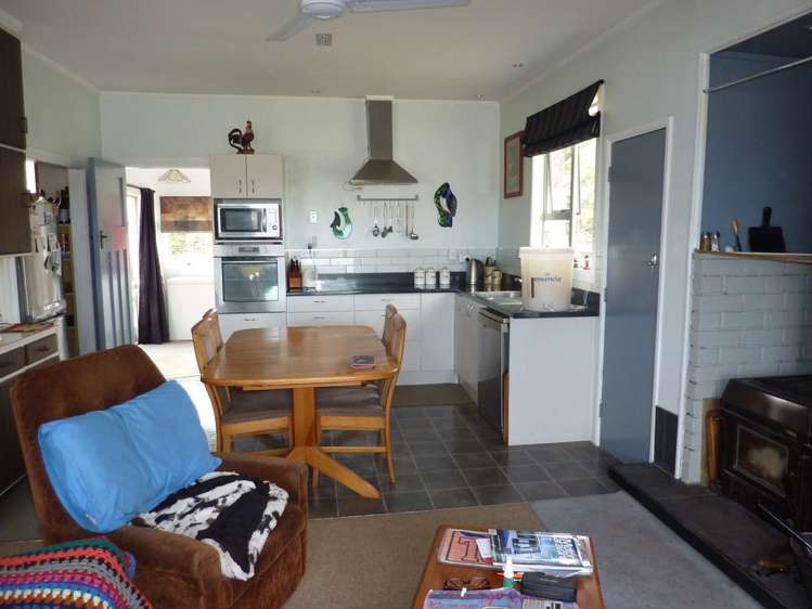 2 Sunderland Street Waimangaroa_20