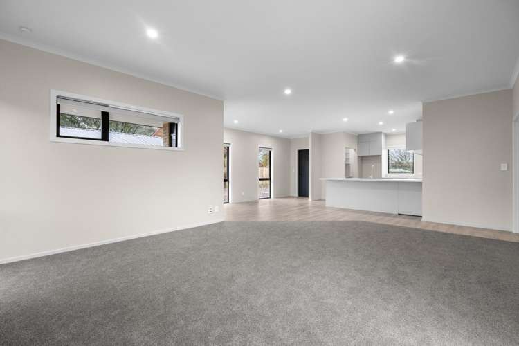 37 Pekerau Crescent 11385_3