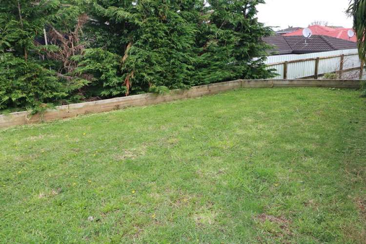 69 Maplesden Drive Clendon Park_11