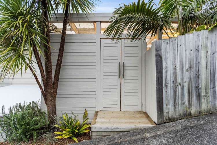 1/690 Beach Road Browns Bay_11