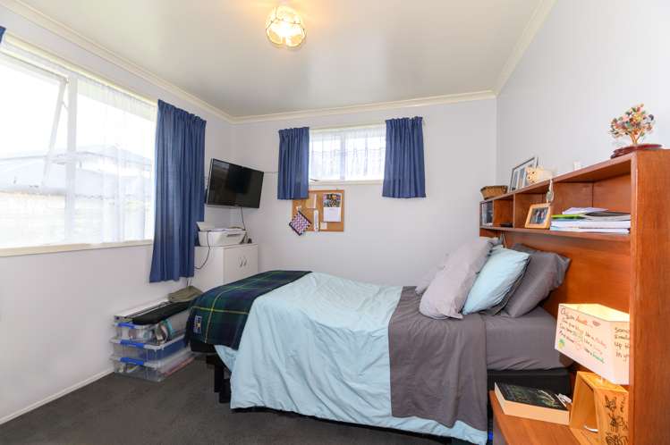 16 Pukeroa Place Papakura_15