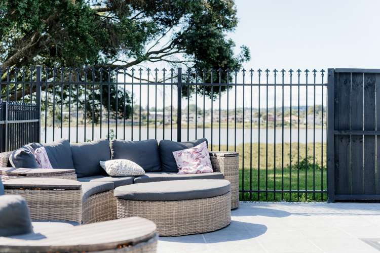 8 Riksha Place Conifer Grove_26