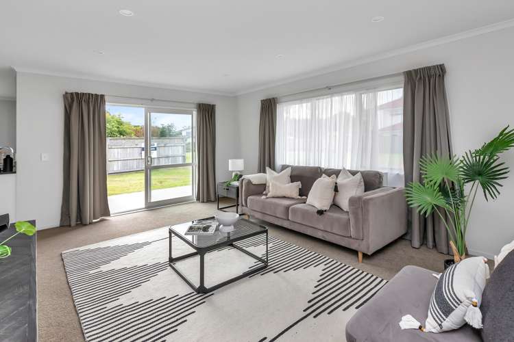 11 Aarts Place One Tree Point_12