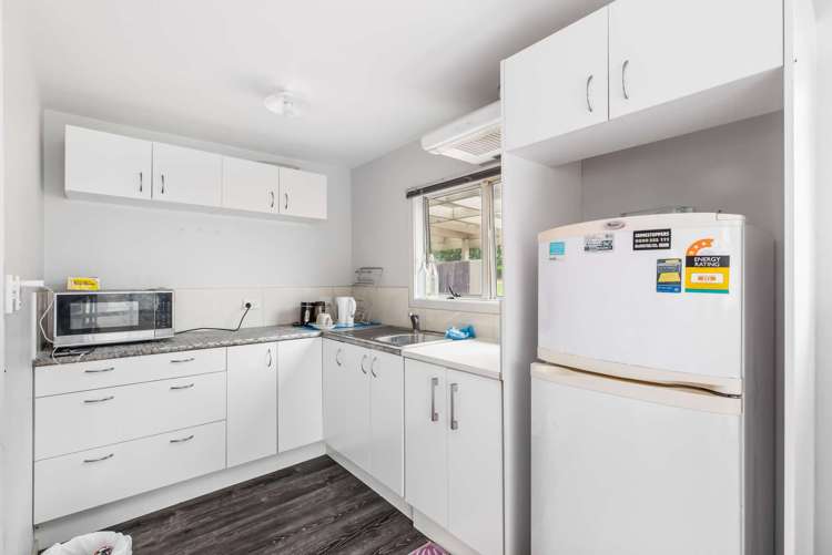 29 Plumley Crescent Mangere_11