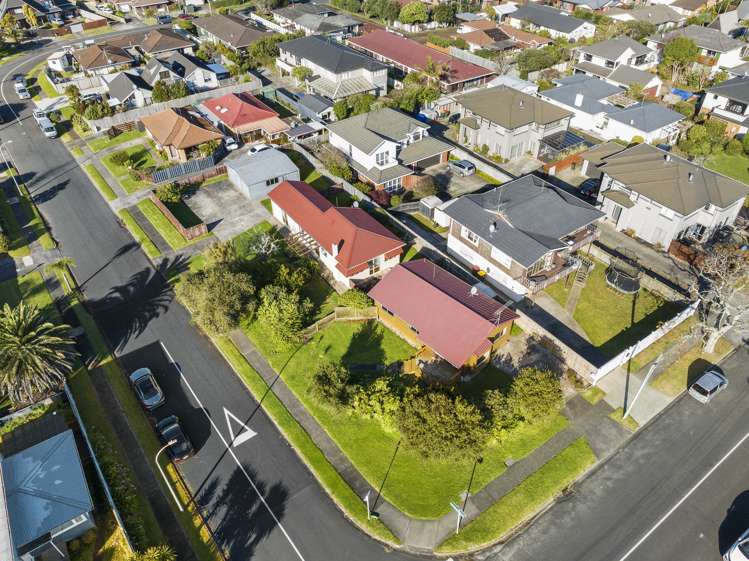 10 Eastern Beach Road_0