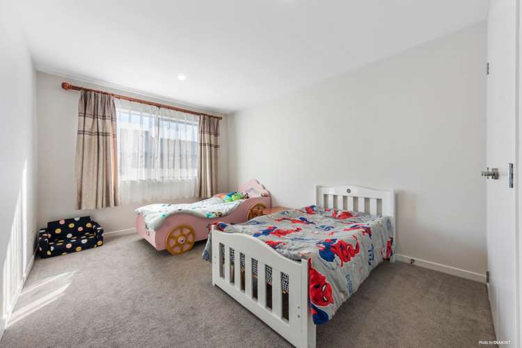 19 Tims Crescent Flat Bush_12