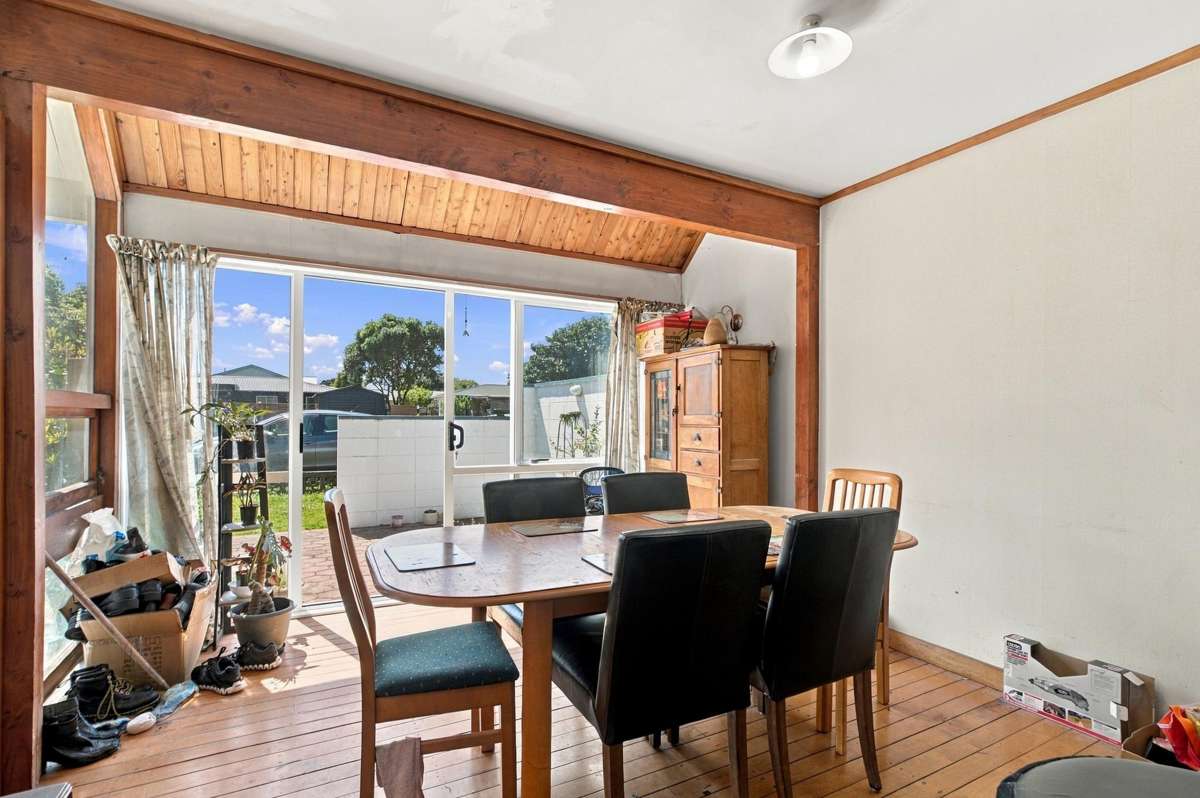 16 Lodge Avenue_5