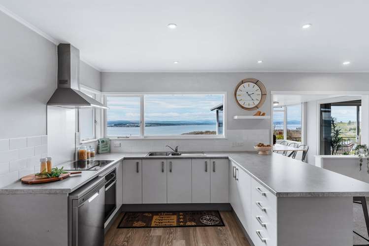 88 Wakeman Road Acacia Bay_9