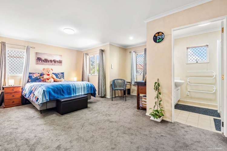 8 Dainton Place New Lynn_9