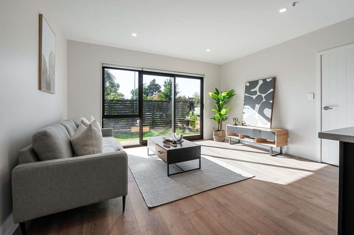 2/37 Casey Avenue_3