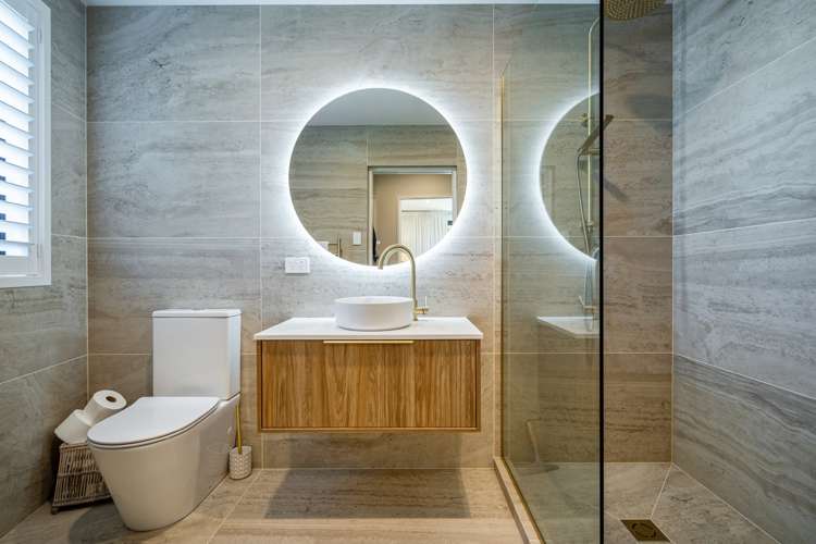 2/236 Beach Road Campbells Bay_5