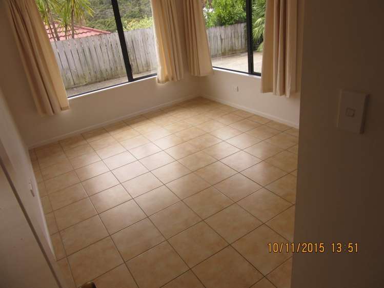 139 Roberta Crescent Orewa_14