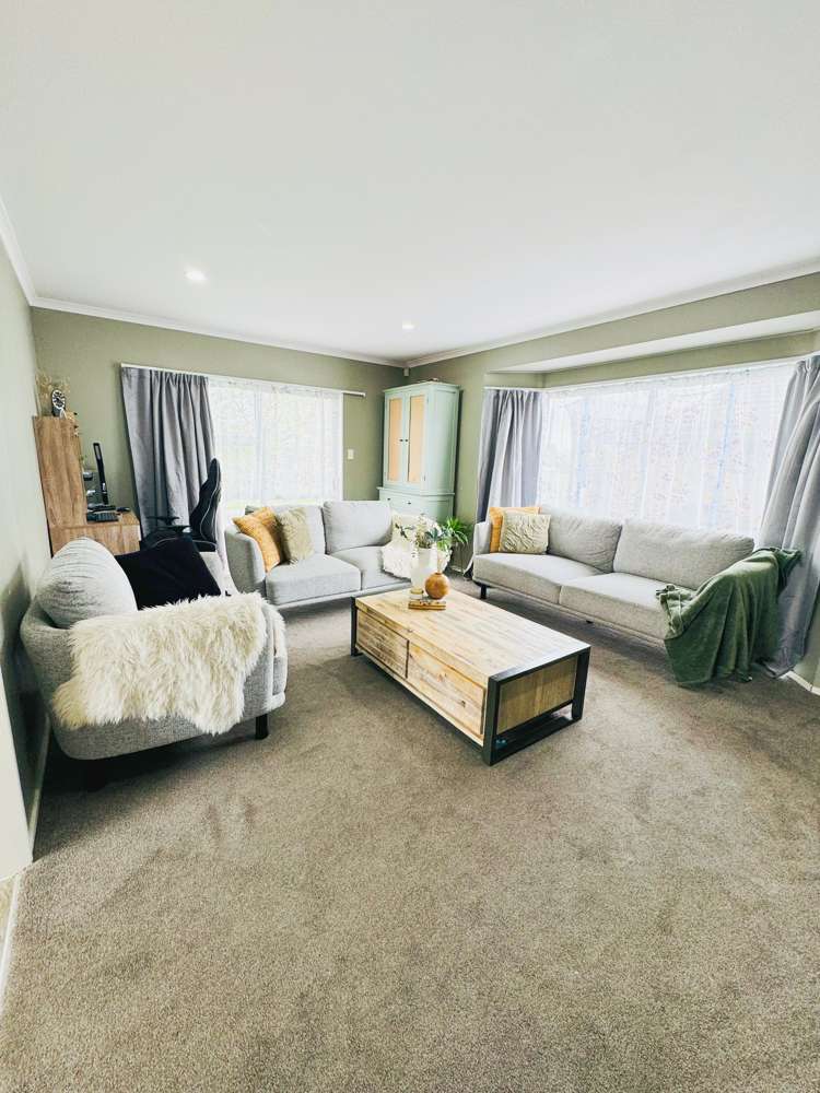 2/17 Queen Street Papakura_9