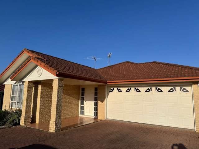 194 Botany Road Botany Downs_1