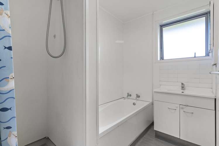 1 and 2/310 Weymouth Road Clendon Park_6