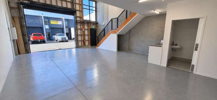 Unit 8/36 Peters Way Silverdale_6