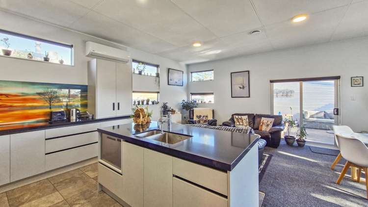 25 Hall Place Foxton Beach_2