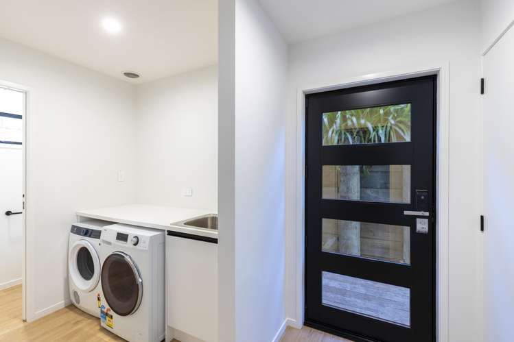 8a Ngaio Street Strandon_17