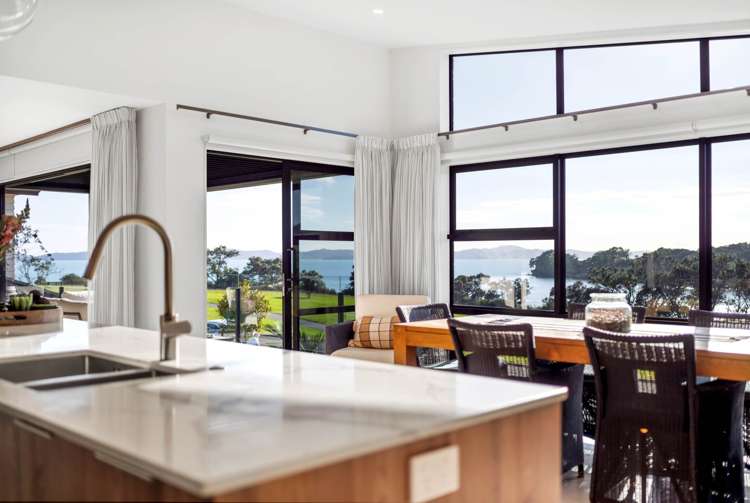 58 Weatherly Drive Beachlands_35