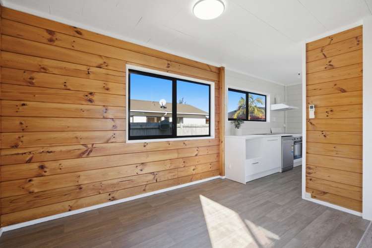 13B Sunrise Avenue Mt Maunganui_5