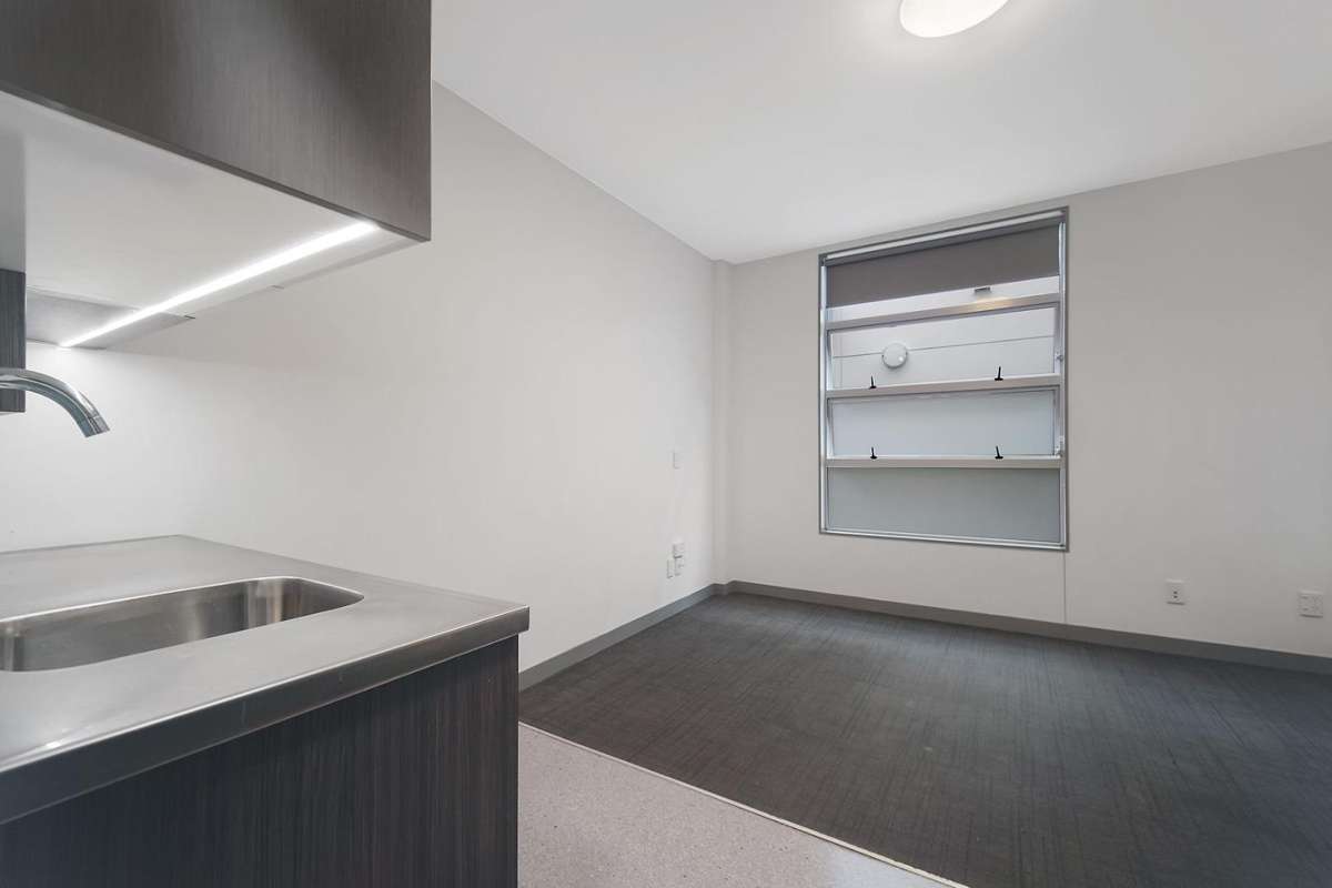 Eden Terrace Modern Studio 3