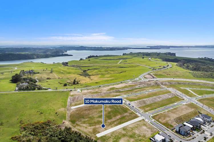 10 Makumaku Place Long Bay_4