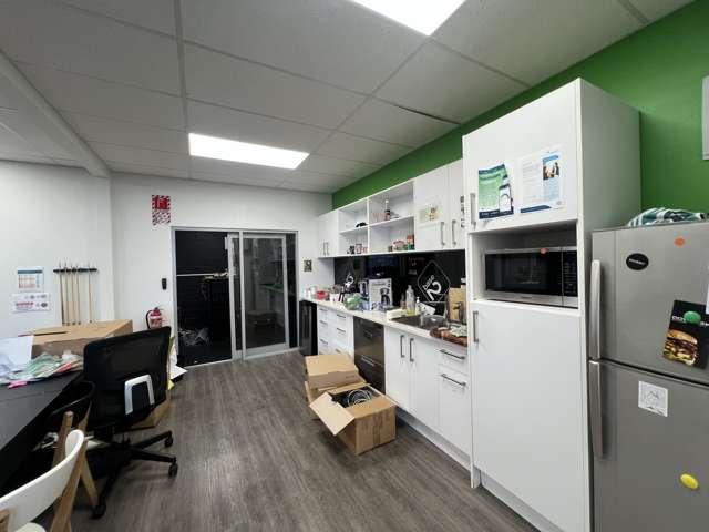 Level 1/252 252 Dominion Road Mount Eden_1