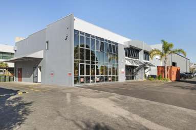 3/33 William Pickering Drive_1