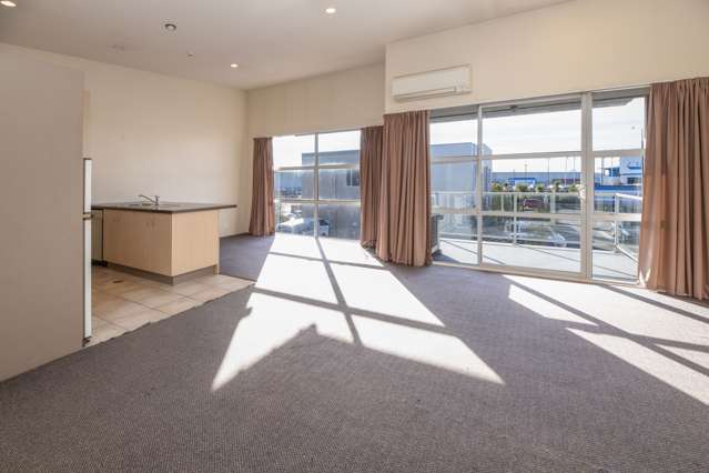 6/40 Hayton Road Wigram_2