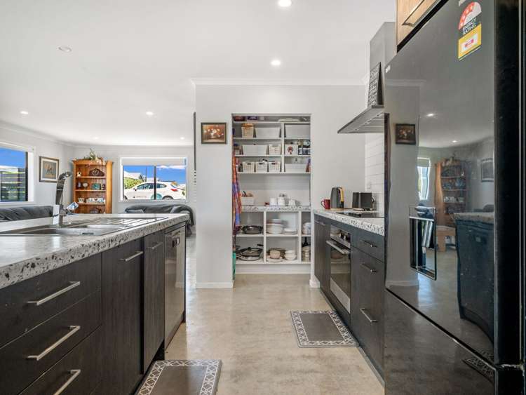 77 Fairway Drive Morrinsville_10